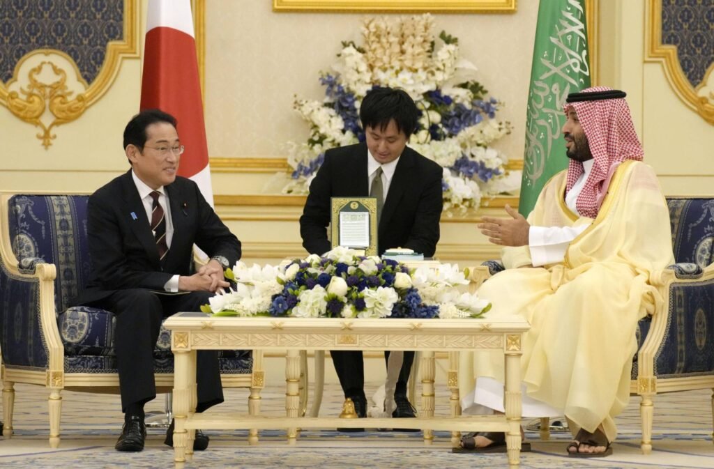 Saudi Arabia and Japan unite for clean hydrogen and crude exports.
