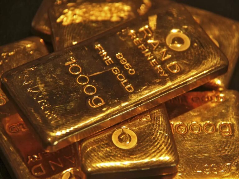 Gold Price Falls $10, Reaches 3-Week Low