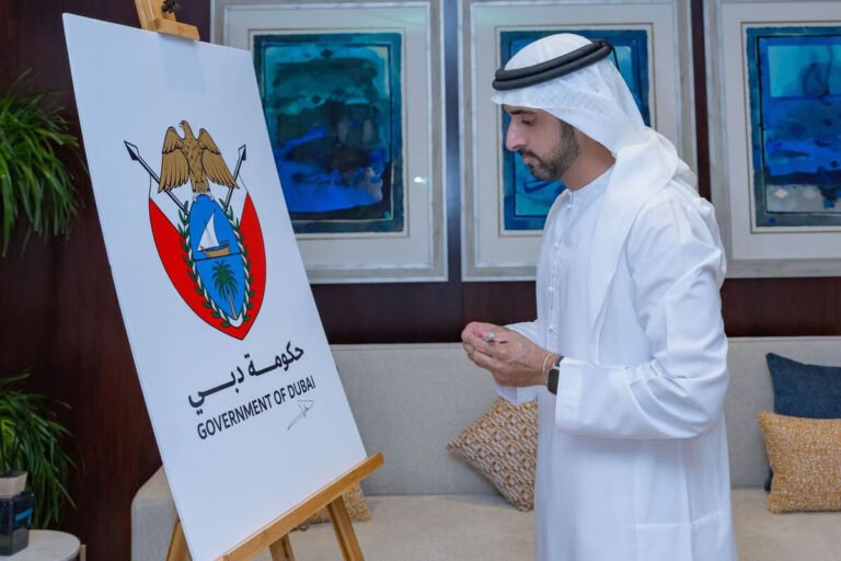 Sheikh Hamdan Unveils Dubai Government's New Logo