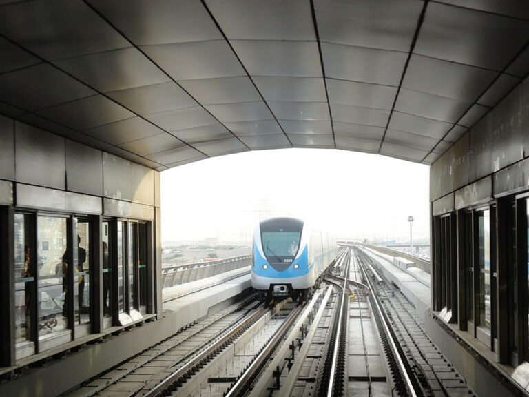 Dubai Metro Red Line: 4 Stations Closed, Commuters Face Delays