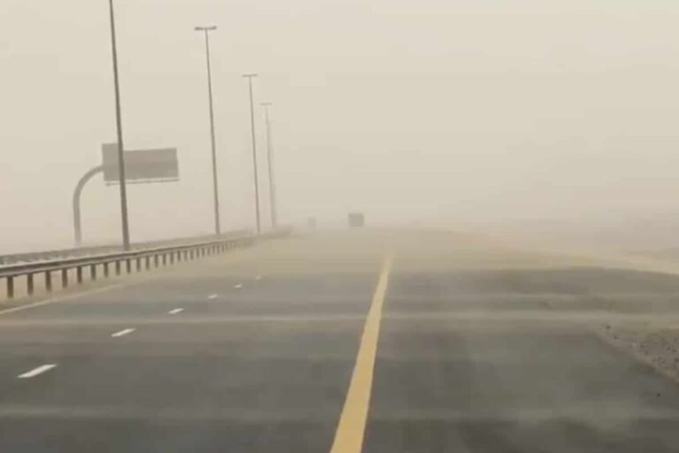 UAE Residents Prepare for Dust Storm Amid Soaring Temperatures