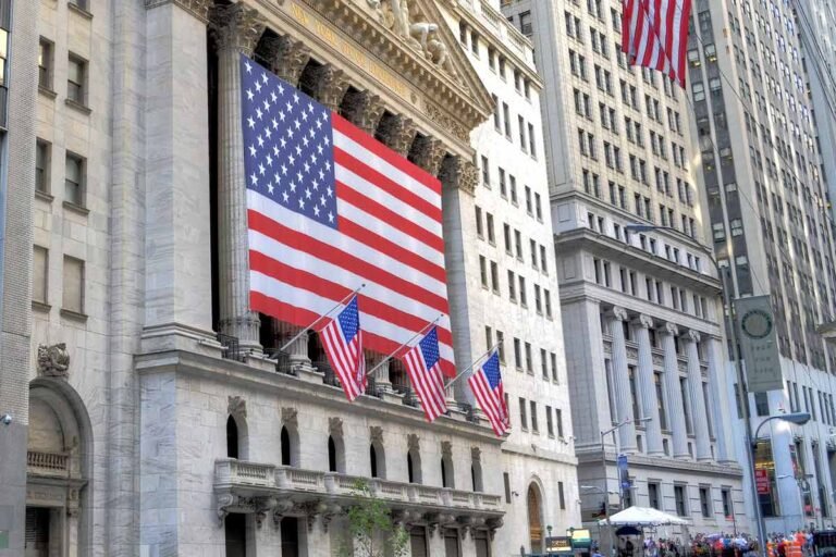 Survey: Saxo Bank Predicts US Stock Market Outperformance in Q2