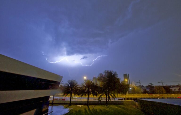 Thunderstorms and Rain Predicted for Some Regions of UAE