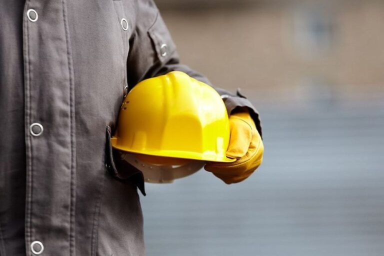 UAE Enforces Outdoor Work Ban During Peak Summer Starting June 15