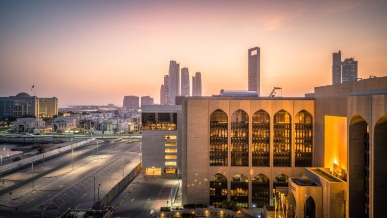 UAE Central Bank Predicts 6.2% GDP Growth in 2025