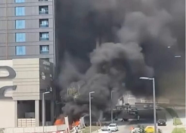 Fire Erupts Near Business Bay Tower in Dubai