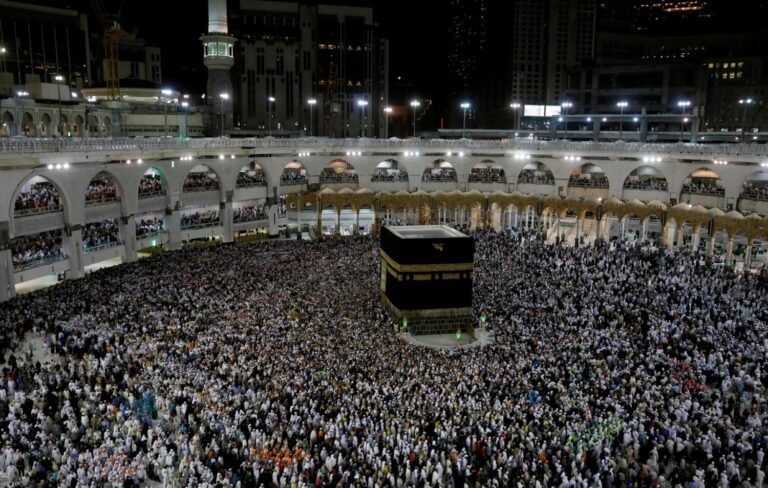 UAE Cancels 4 Haj Operators' Licenses, Fines 19 Others for Violating Laws