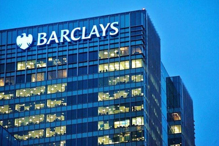 Barclays Lifts EU-Imposed Bonus Cap for Senior Bankers